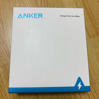 【新品・美品】ANKER PowerCore 10000モバイルバッテリー 白 (バッテリー/充電器)