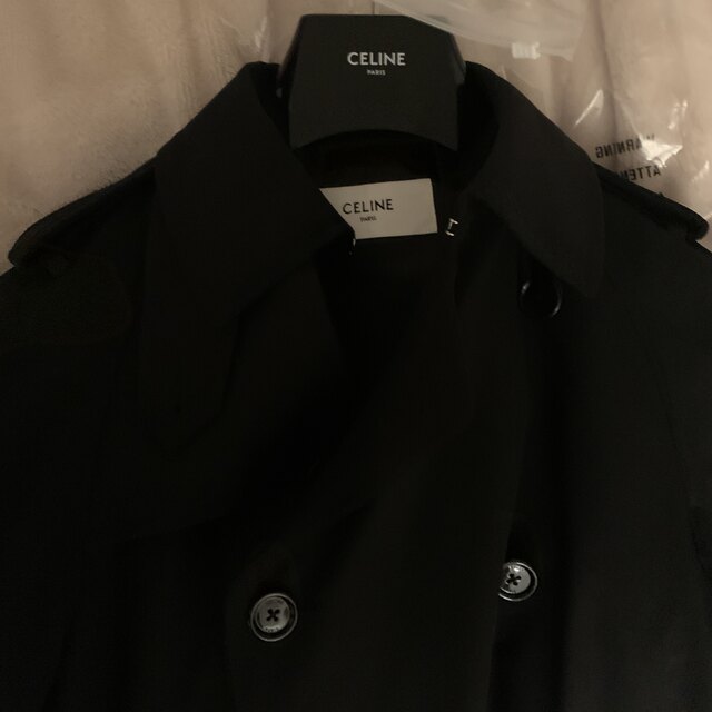 celine(セリーヌ)のセリーヌ　トレンチコート　新品未使用　CELINE レディースのジャケット/アウター(トレンチコート)の商品写真