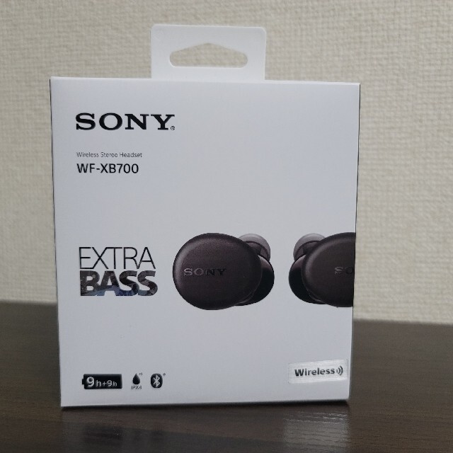 SONY(ソニー)のジェイムズ様専用　SONY WF-XB700 黒　美品 スマホ/家電/カメラのオーディオ機器(ヘッドフォン/イヤフォン)の商品写真