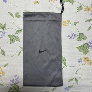 ナイキ(NIKE)の【新品】NIKE ナイキメガネ袋(サングラス/メガネ)