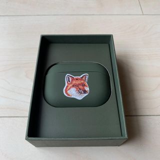 メゾンキツネ(MAISON KITSUNE')のメゾンキツネ AirPods Proケース (Green)(モバイルケース/カバー)