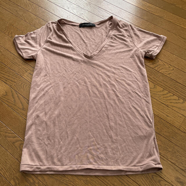 SPIRAL GIRL(スパイラルガール)の未使用VネックTシャツ レディースのトップス(Tシャツ(半袖/袖なし))の商品写真
