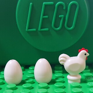 レゴ(Lego)の【新品】LEGO ニワトリとたまご レゴ ミニフィグ アイテム(その他)