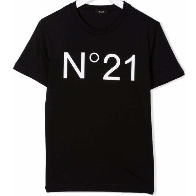 N°21(ヌメロヴェントゥーノ)の【新作】ヌメロヴェントゥーノ　ロゴTシャツ　ブラック　16 レディースのトップス(Tシャツ(半袖/袖なし))の商品写真