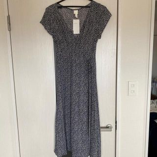 エイチアンドエム(H&M)のH&M★小花柄ワンピース（新品タグ有）(ロングワンピース/マキシワンピース)