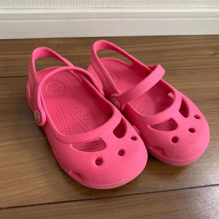 クロックス(crocs)の【crocs】サンダル　ピンク　c6(約14cm)(サンダル)