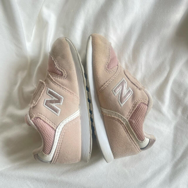 New Balance(ニューバランス)のニューバランス 996 ベビー　スニーカー　13.5cm シェルピンク キッズ/ベビー/マタニティのベビー靴/シューズ(~14cm)(スニーカー)の商品写真