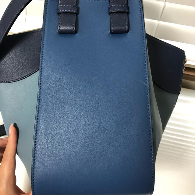 LOEWE(ロエベ)のLOEWE ハンモック レディースのバッグ(ハンドバッグ)の商品写真