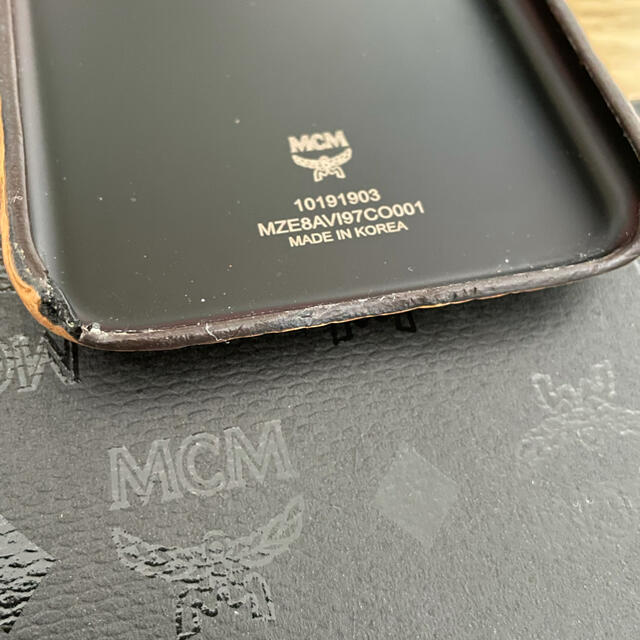 MCM(エムシーエム)の【MCM】VISETOS iPhoneX ケース MZE8 AVI97 スマホ/家電/カメラのスマホアクセサリー(iPhoneケース)の商品写真