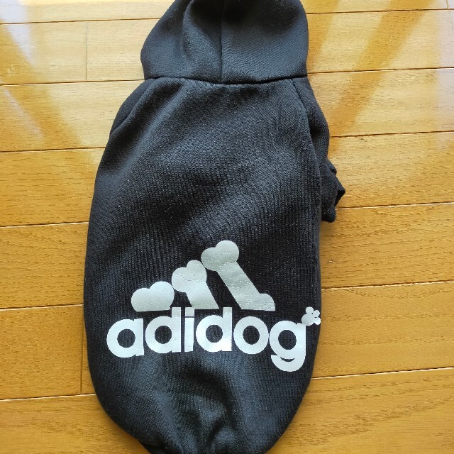 adidog パーカー 黒 XL　 その他のペット用品(犬)の商品写真