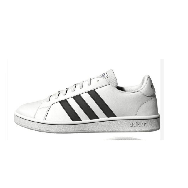 adidas(アディダス)の❬新品❭ adidas レディーススニーカー 22.5㎝ レディースの靴/シューズ(スニーカー)の商品写真