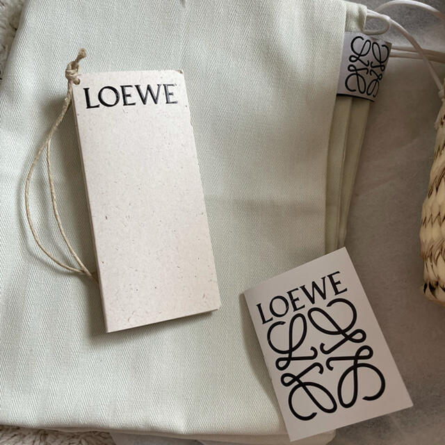 LOEWE(ロエベ)のまい様専用★【新品未使用】ロエベ　カゴバッグS レディースのバッグ(かごバッグ/ストローバッグ)の商品写真