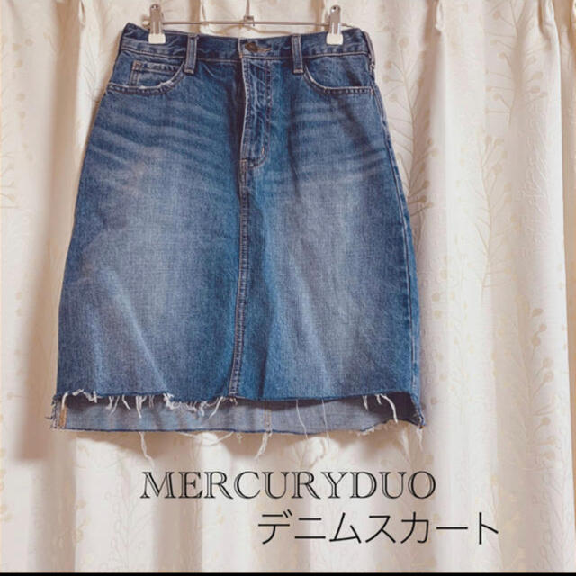 MERCURYDUO(マーキュリーデュオ)のMERCURYDUOデニムヘムスカート レディースのスカート(ひざ丈スカート)の商品写真