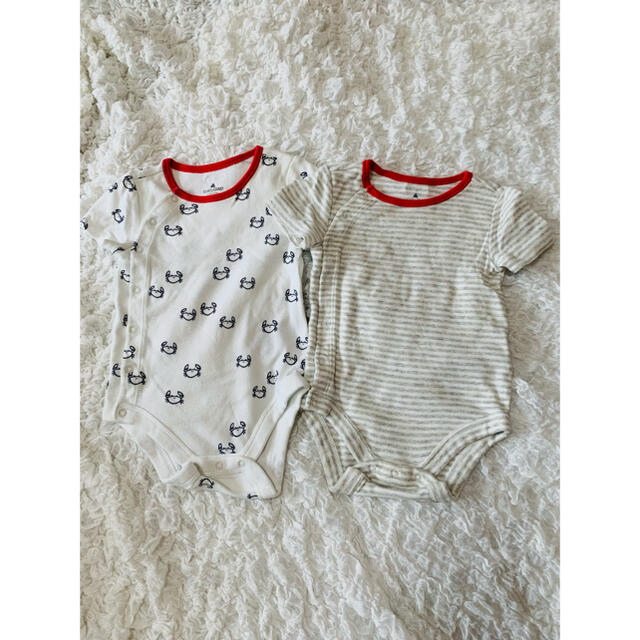 babyGAP(ベビーギャップ)のBabyGap 半袖でロンパース  キッズ/ベビー/マタニティのベビー服(~85cm)(ロンパース)の商品写真