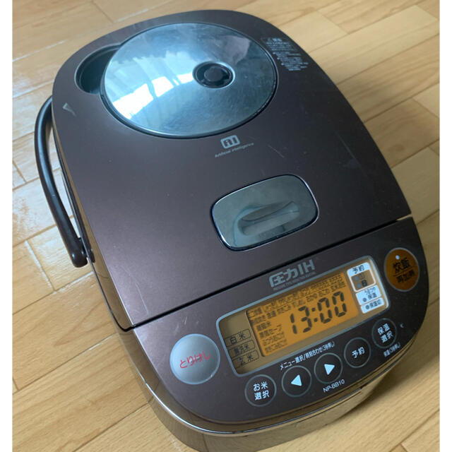 象印(ゾウジルシ)の象印　ZOJIRUSHI NP-BB10 中古　炊飯器　圧力IH スマホ/家電/カメラの調理家電(炊飯器)の商品写真