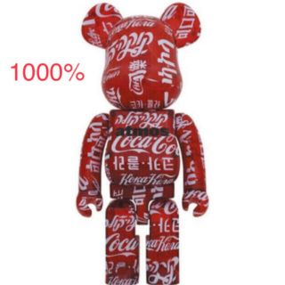 メディコムトイ(MEDICOM TOY)のBE@RBRICK atmos×Coca-Cola CLEAR RED1000％(キャラクターグッズ)