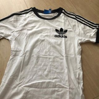 アディダス(adidas)のアディダス　ティーシャツ　Tシャツ　トップス(Tシャツ(半袖/袖なし))