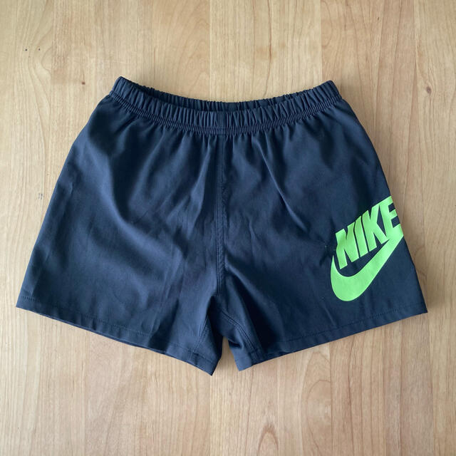 NIKE(ナイキ)の110㎝　NIKE ショートパンツ キッズ/ベビー/マタニティのキッズ服男の子用(90cm~)(パンツ/スパッツ)の商品写真