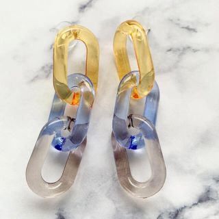 トゥデイフル(TODAYFUL)のno.711   3連アクリルぶら下がりピアス(ピアス)