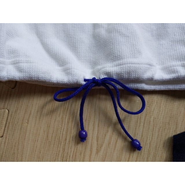 Yves Saint Laurent Beaute(イヴサンローランボーテ)のbaiya 130 イヴサンローラン　キッズ　子供　女子　Tシャツ　YSL キッズ/ベビー/マタニティのキッズ服女の子用(90cm~)(Tシャツ/カットソー)の商品写真