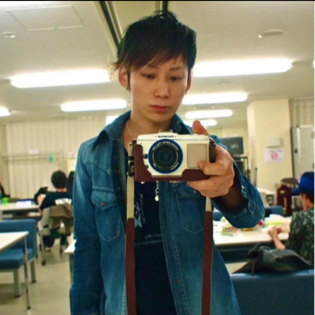 ISAMUKATAYAMA BACKLASH(イサムカタヤマバックラッシュ)の7月1日まで取り置き中の商品backlash デニムシャツ TAKUYA∞ 着用 メンズのトップス(シャツ)の商品写真
