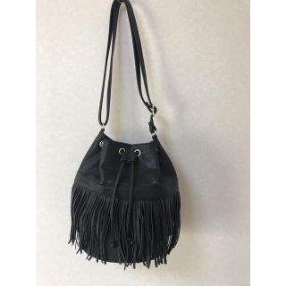 ジーユー(GU)のGU ジーユー フリンジバッグ 黒 ブラック ショルダーバッグ bag(ショルダーバッグ)