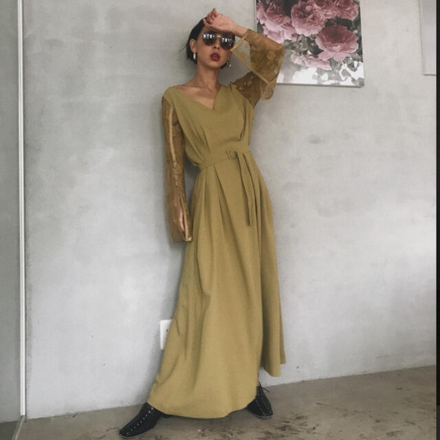 Ameri VINTAGE(アメリヴィンテージ)のAMERI LACE SLEEVE REFINED DRESS レディースのワンピース(ロングワンピース/マキシワンピース)の商品写真