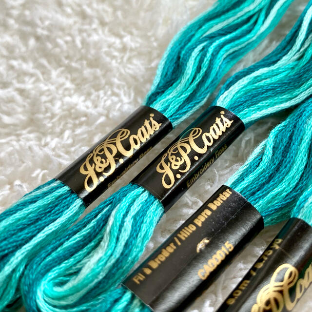 OLYMPUS(オリンパス)のJ&P Coats  Olympus  刺繍糸　セット　グラデーションカラー ハンドメイドの素材/材料(生地/糸)の商品写真