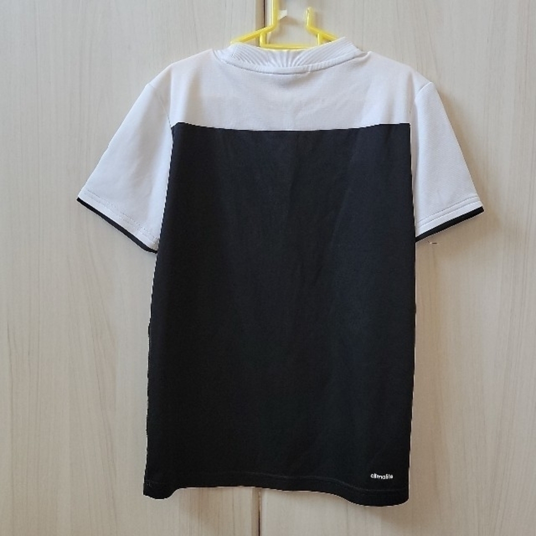 adidas(アディダス)のアディダス　Tシャツ　130cm キッズ/ベビー/マタニティのキッズ服男の子用(90cm~)(Tシャツ/カットソー)の商品写真