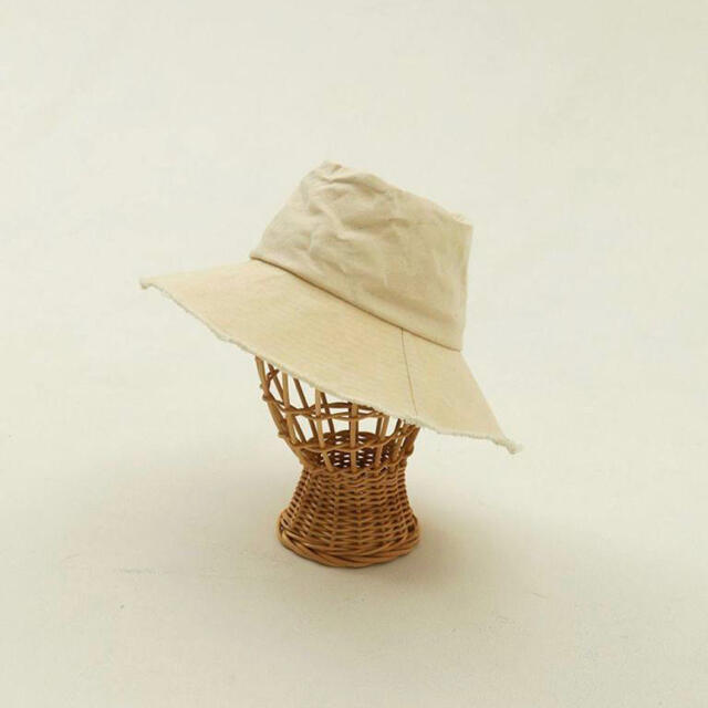 TODAYFUL(トゥデイフル)のパラフィンバケットハット レディースの帽子(ハット)の商品写真
