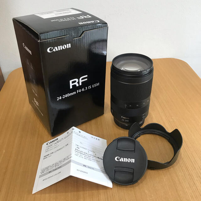 Canon(キヤノン)の【美品】RF24-240mm F4-6.3 IS USM フード付 スマホ/家電/カメラのカメラ(ミラーレス一眼)の商品写真