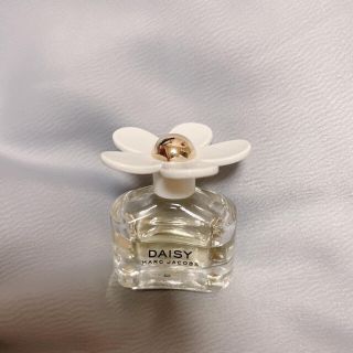 マークジェイコブス(MARC JACOBS)のマーク ジェイコブス MARC JACOBS デイジー　ミニ香水(香水(女性用))