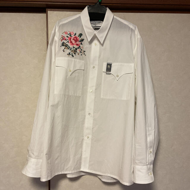 DAIRIKU/Flower Cross Em Shirt  マネークリップなし