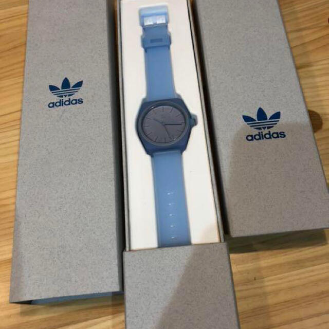 adidas(アディダス)のメンズ　レディース　腕時計　アナログ　アディダス　adidas  ストリート メンズの時計(腕時計(アナログ))の商品写真