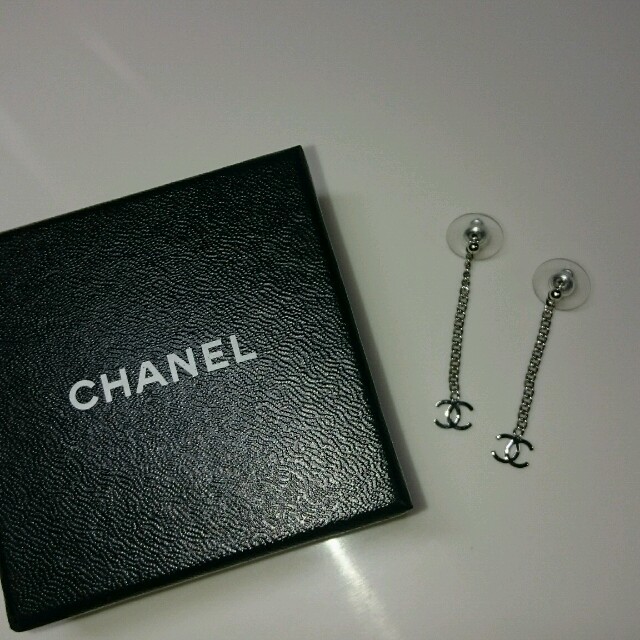 CHANELチェーンピアス正規品