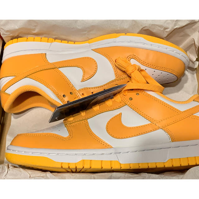 NIKE WMNS DUNK LOW 23.5 LASER ORANGE 【2022A/W新作☆送料無料
