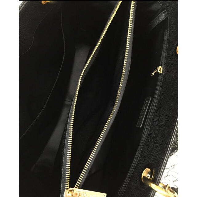 CHANEL(シャネル)のCHANEL 美品❣️キャビアスキン　チェーンショルダーデカココトート レディースのバッグ(ショルダーバッグ)の商品写真