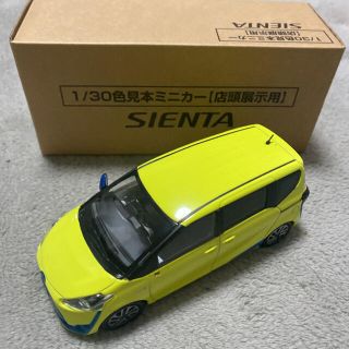 トヨタ(トヨタ)のTOYOTA シエンタ　SIENTA 1/30 ミニカー(ミニカー)