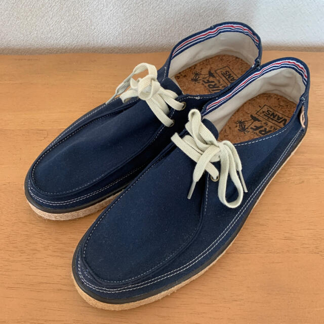 VANS(ヴァンズ)の【未使用】VANS  バンズ  デッキシューズ  27.5cm メンズの靴/シューズ(デッキシューズ)の商品写真