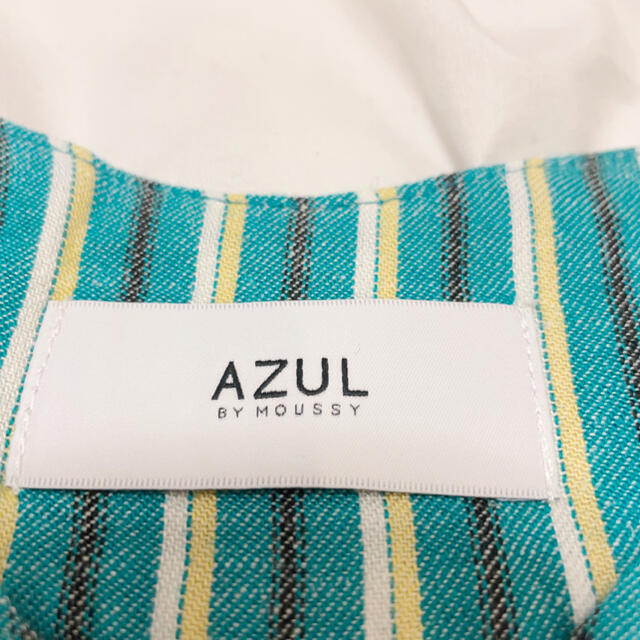 AZUL by moussy(アズールバイマウジー)のアズール　トップス　マウジー　ブラウス　ノースリーブ　グリーン　韓国風　人気 レディースのトップス(シャツ/ブラウス(半袖/袖なし))の商品写真