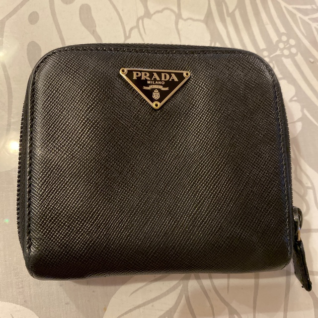 ◇PRADA◇ 二つ折り財布 ブラック レザー - 財布