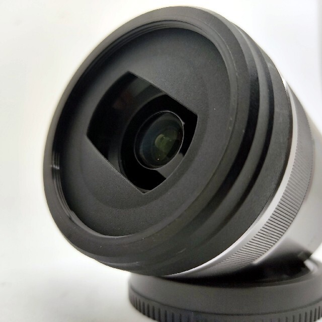 SONYのEマウント用マクロレンズ SEL30M35 SONYのEマウント用マクロレンズ SEL30M35