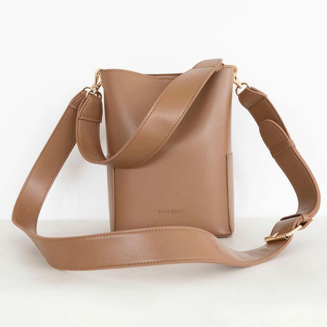 RANDEBOO ZOZO限定 Petit bucket bag (Beige)