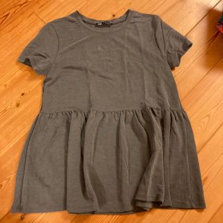 ザラ(ZARA)のZARA Ｔシャツ　グレー(Tシャツ/カットソー(半袖/袖なし))