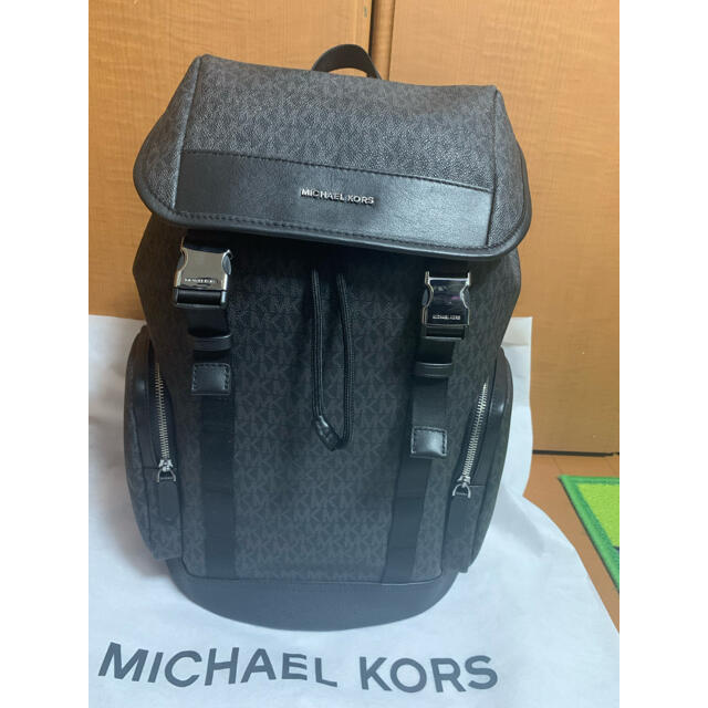Michael Kors(マイケルコース)のHUDSON シティ バックパック - MKシグネチャー メンズのバッグ(バッグパック/リュック)の商品写真