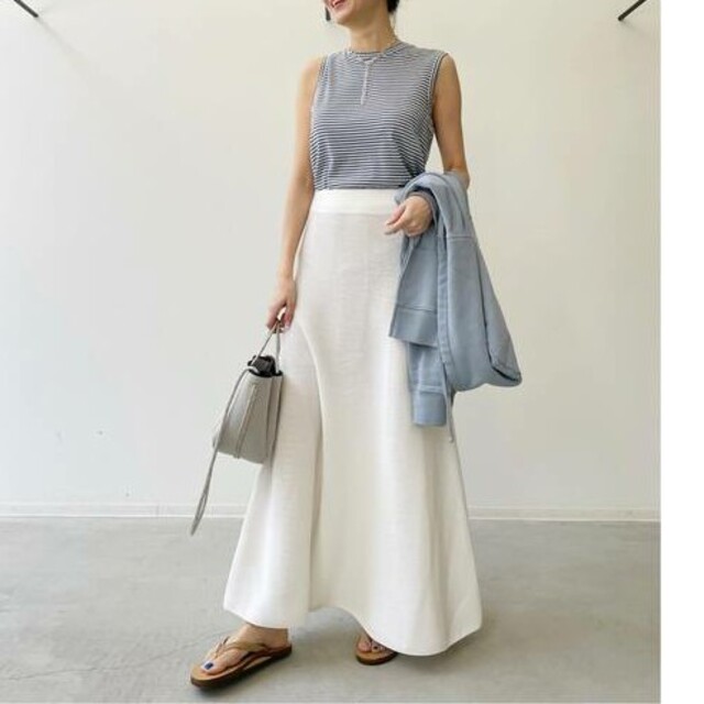 L'Appartement DEUXIEME CLASSE(アパルトモンドゥーズィエムクラス)の期間限定値下げ L'AppartementKnit Skirt ホワイト レディースのスカート(ロングスカート)の商品写真