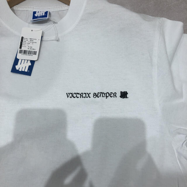 UNDEFEATED(アンディフィーテッド)のアンディフィーテッド　Tシャツ【Sサイズ】 メンズのトップス(Tシャツ/カットソー(半袖/袖なし))の商品写真