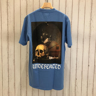 アンディフィーテッド(UNDEFEATED)のアンディフィーテッド　Tシャツ　【Sサイズ】(Tシャツ/カットソー(半袖/袖なし))