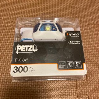 ペツル(PETZL)のPETZL ヘッドライト TIKKA 300ルーメン (新品未使用)(ライト/ランタン)