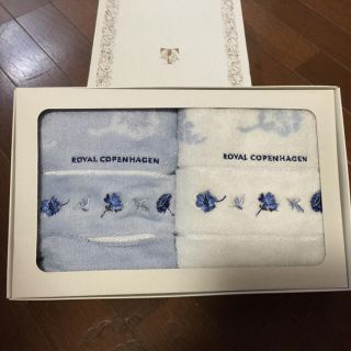 ロイヤルコペンハーゲン(ROYAL COPENHAGEN)の予約中☆再お値下げ☆新品☆ROYAL COPENHAGEN フェイスタオル 2枚(タオル/バス用品)